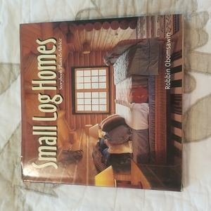 Book hard cover Small Log Homes